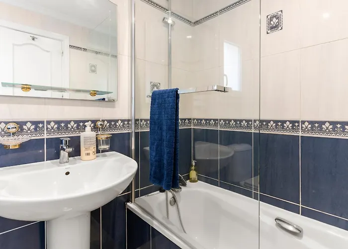 Puerto Banus Beachfront Apartment Marbella
