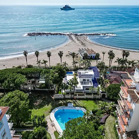 Puerto Banus Beachfront Lägenhet *
